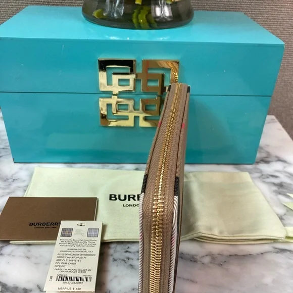 NWT Authentic Burberry House Check Canvas Brown Zip Around Wallet - Retail $630